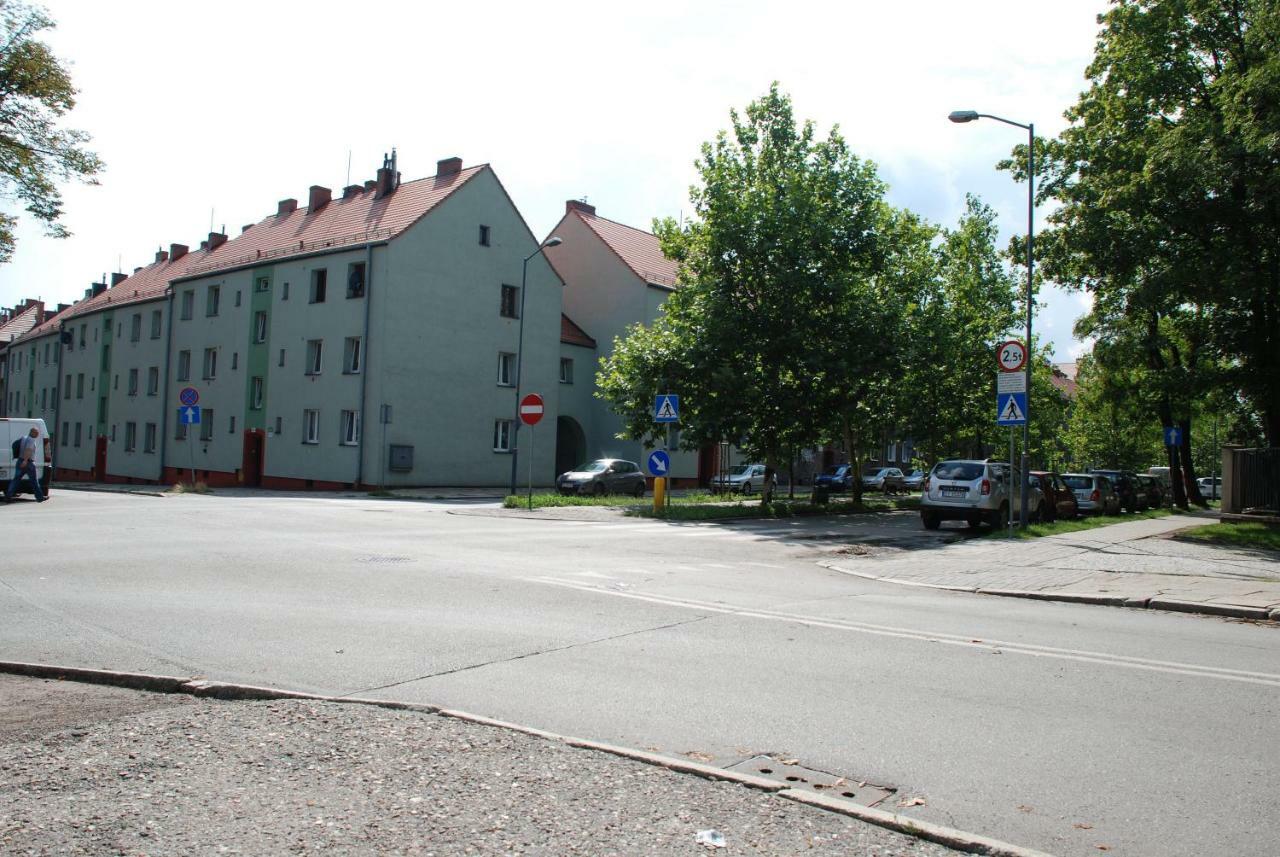 Apartament Kraszewskiego Битом Екстериор снимка